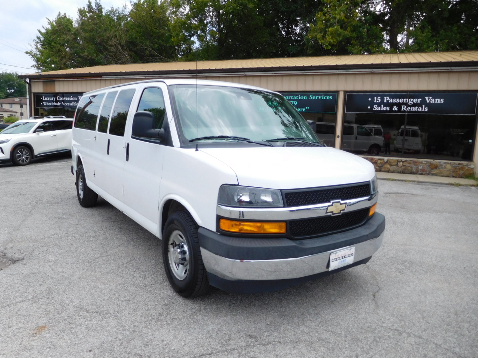 19 Chevy Express 15 passenger van