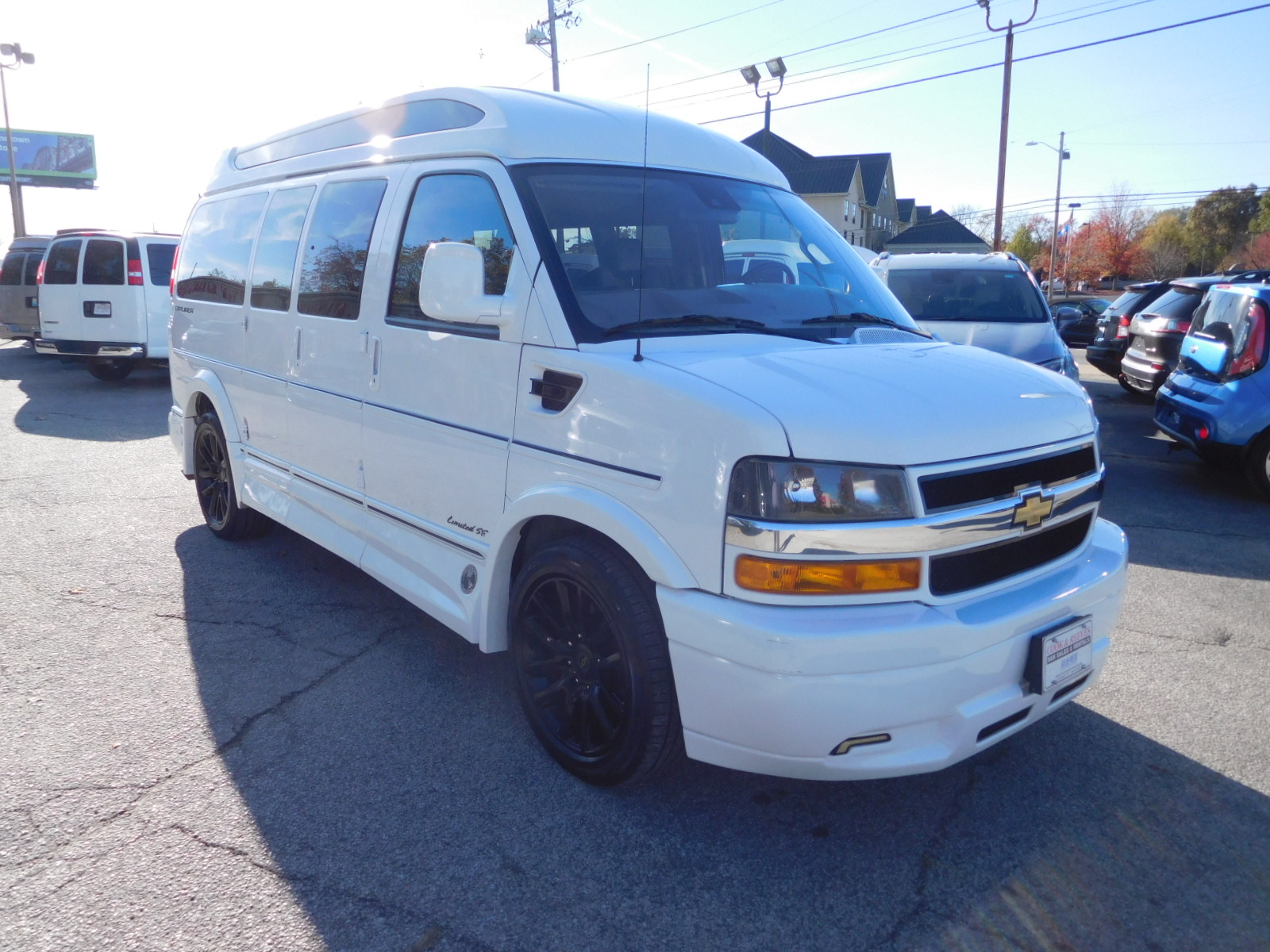 21 Chevy Express Explorer Limited SE 7 passenger