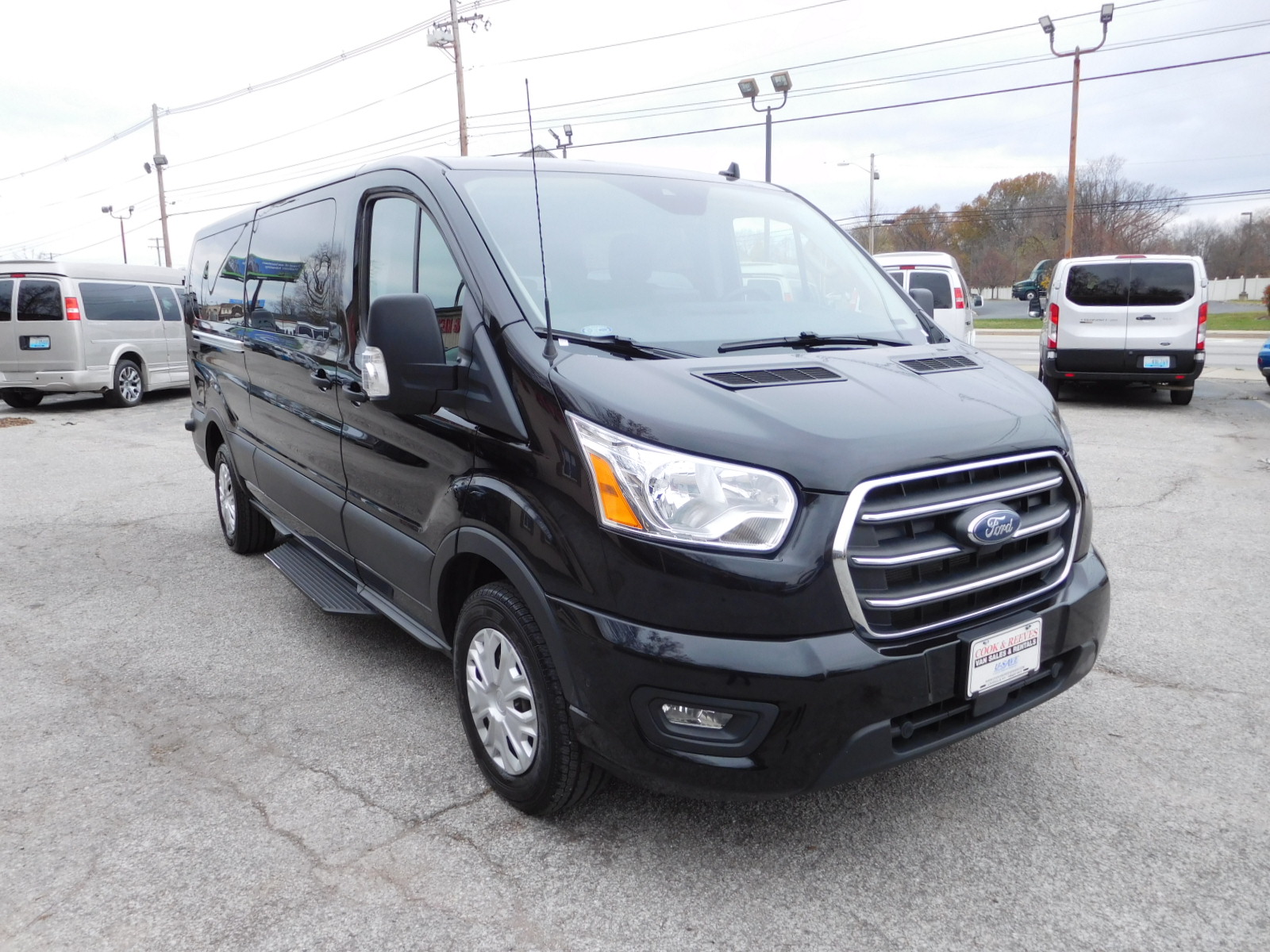 20 Ford Transit XLT Extended 12 passenger